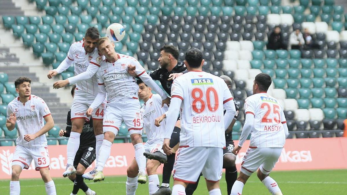 Sivasspor hükmen mağlup! Kocaelispor maçında Murat Paluli oynamıştı