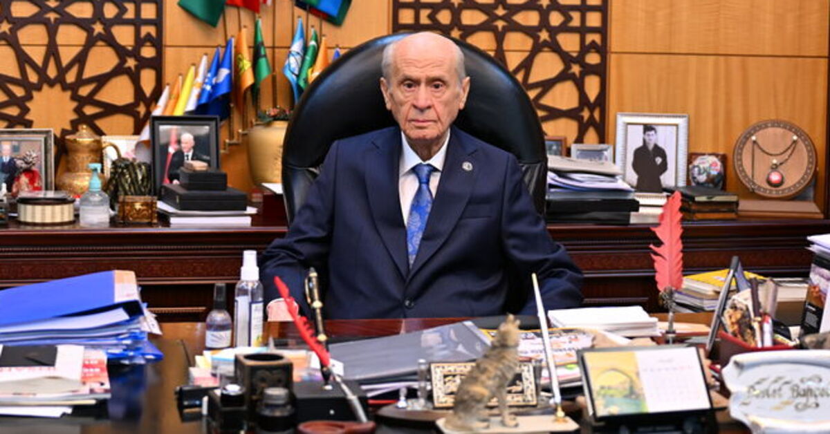 Bahçeli: Cunta demek CHP demektir