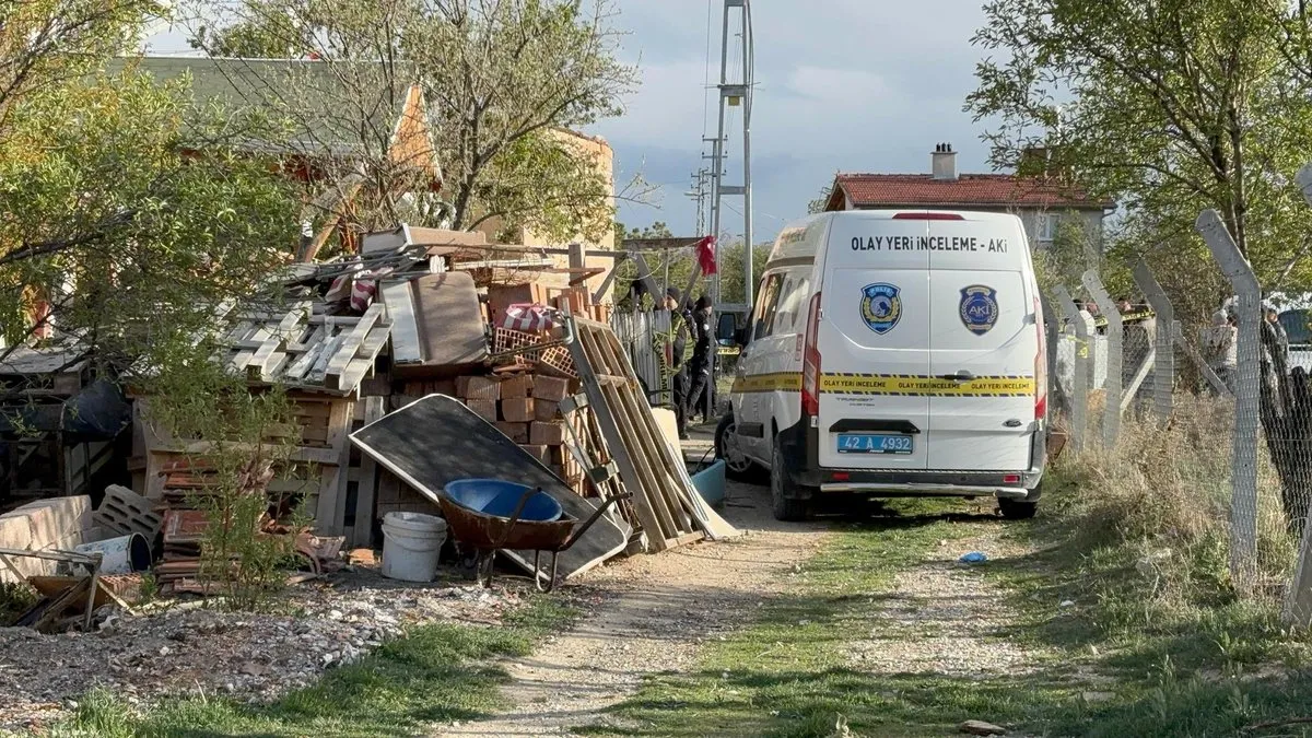 Eşini öldürüp intihar etti